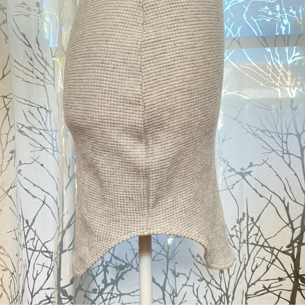 H:ours Racer gray waffle knit racerback bodycon mini dress - Picture 7 of 10